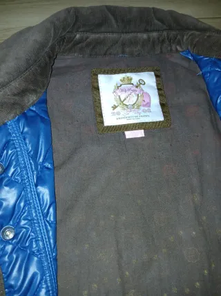 Chaqueta Highly Preppy azul y marrón