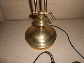 Lampada da tavolo in ottone