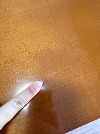 Mesa de comedor de madera