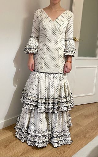 Traje Flamenca Lunares, Canastero de Volantes