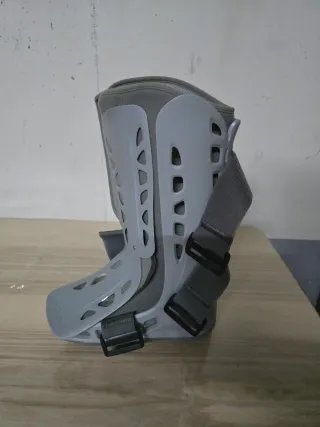 Bota ortopédica AIRCAST talla SMALL