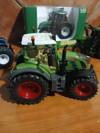Fendt 724 Vario 1:32 Siku
