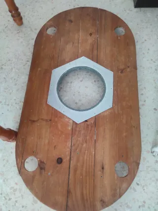 Conjunto mesa y sillas de madera