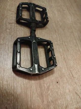 Pedali in alluminio Wellgo per MTB