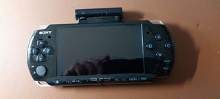 PSP Negra con Batería, cargador y 4 juegos