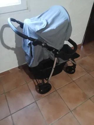 Carro de bebé Asalvo gris y negro