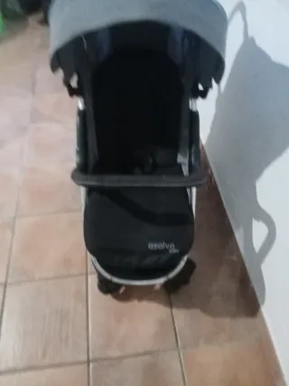 Carro de bebé Asalvo gris y negro