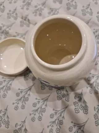 Bote de porcelana inglesa