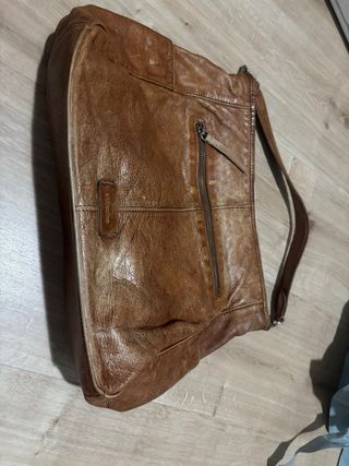 Bolso de piel tejido