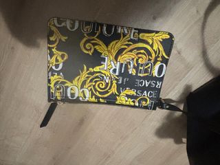 Bolso reversible Versace Jeans Couture negro y dor