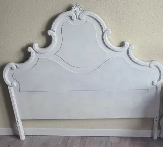 Cabecero de cama blanco de madera