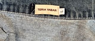 Cazadora vaquera bordada Teri Yabar