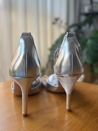 Zapatos tacón Stradivarius plata T.37