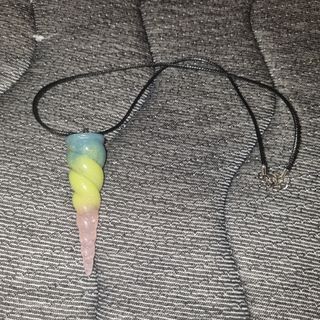OFERTA: Collar cuerno unicornio arcoíris