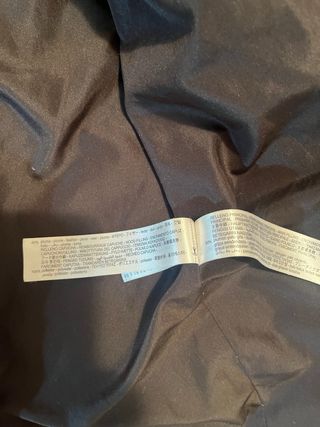 Anorak negro Zara con capucha