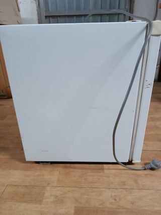 Nevera pequeña LG GC-051SNS