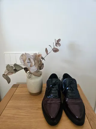 Zapatos Zara mujer talla 37 – Blucher/Oxford negro