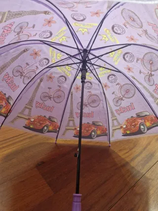 Paraguas infantil con diseño de coches y Torre Eif