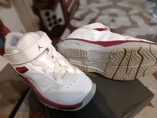 Jordan Loyal 3 PS Zapatillas Blancas/Rojas