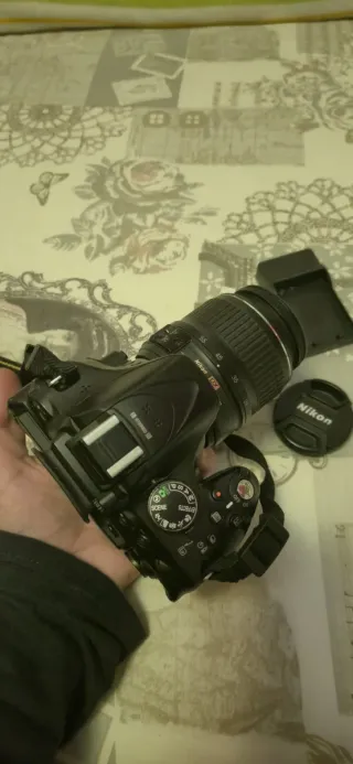 Cámara Réflex Nikon D5200 + Objetivo 18-55mm