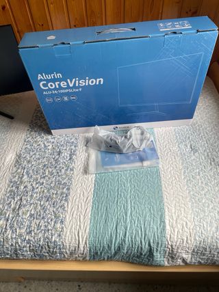 Monitor AOC Negro + Teclado Regalo