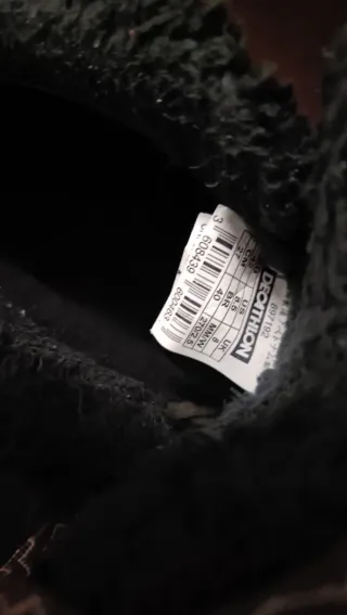 Botas de nieve Quechua azules y marrones