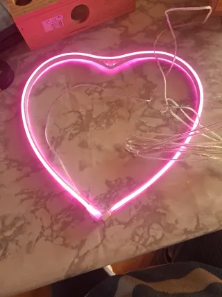 Corazón LED Fucsia Decorativo