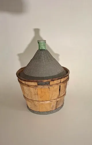 Damigiana 54l con cesta in legno