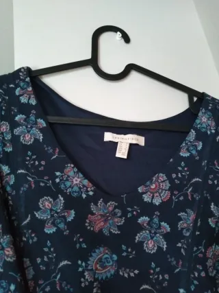 Vestido estampado floral azul y rosa