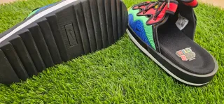 Nike Offline 2.0 PRM Zuecos Verdes y Rojos