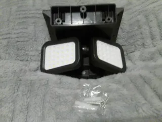 Lámpara Solar LED 3 Cabezales Exterior e Interior