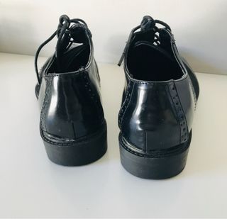 Zapatos negros de vestir