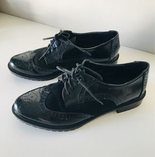 Zapatos negros de vestir