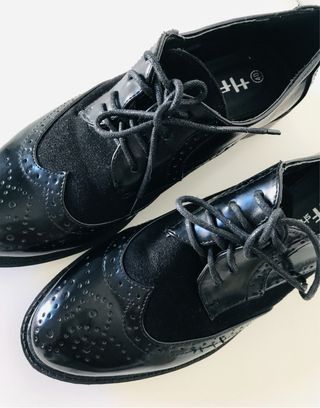 Zapatos negros de vestir