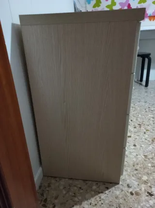 Cómoda infantil blanca 4 cajones.ñ