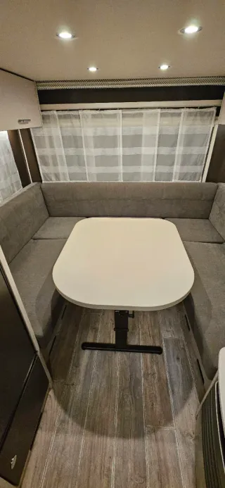 Vendo Caravana Dethleffs C-Go UP 465 KR