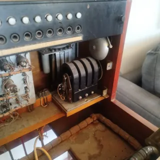 Centralita Antigua Años 30 Perteneciente a un un H