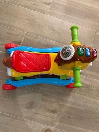 Caballito para bebé con ruedas