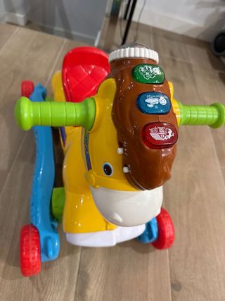 Caballito para bebé con ruedas