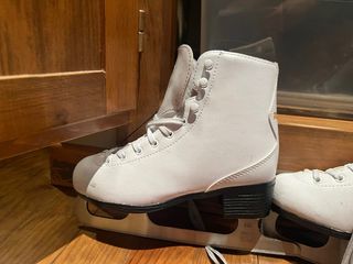 Patines de hielo Roces blancos