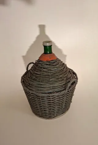 Damigiana 54l con cesta