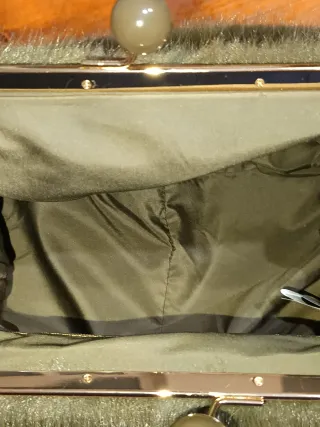 Borsetta pelliccia ecologica Kassandra