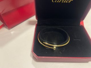 Pulsera Clavo Dorada sin estrenar