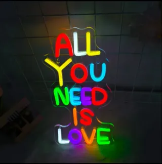 Lampada Neon Led "ALL YOU NEED IS LOVE"