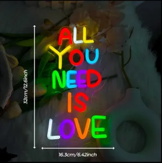 Lampada Neon Led "ALL YOU NEED IS LOVE"