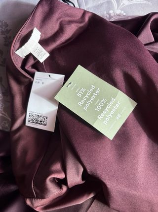 Vestido H&M burdeos satinado cruzado