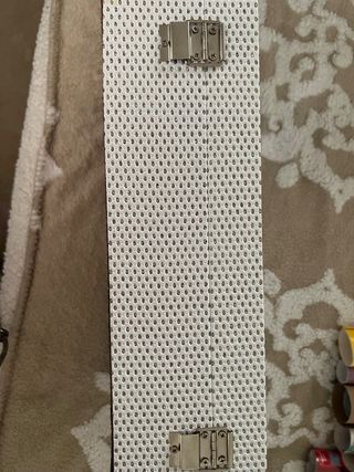 Caja decorativa blanca con cierre