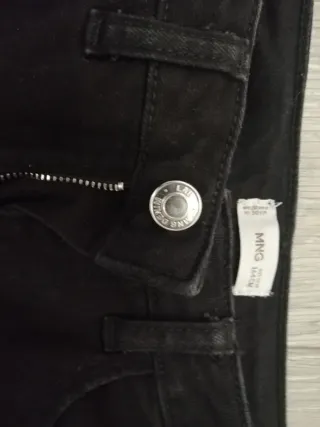 Pantalón negro tiro alto mujer