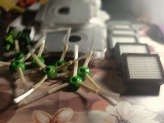 iRobot Roomba i7 Especial Mascotas con accesorios.