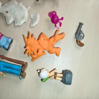 Lote figuras años 80 90 variado